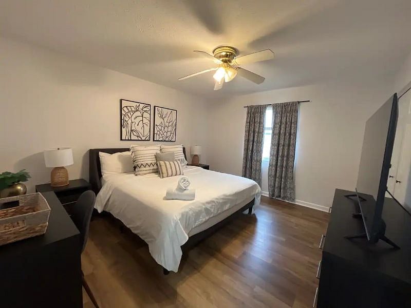 Furnished Finder property 484316_1 photo 17