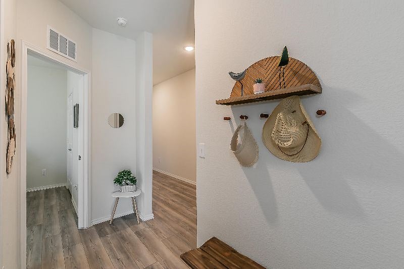 Furnished Finder property 484345_1 photo 23