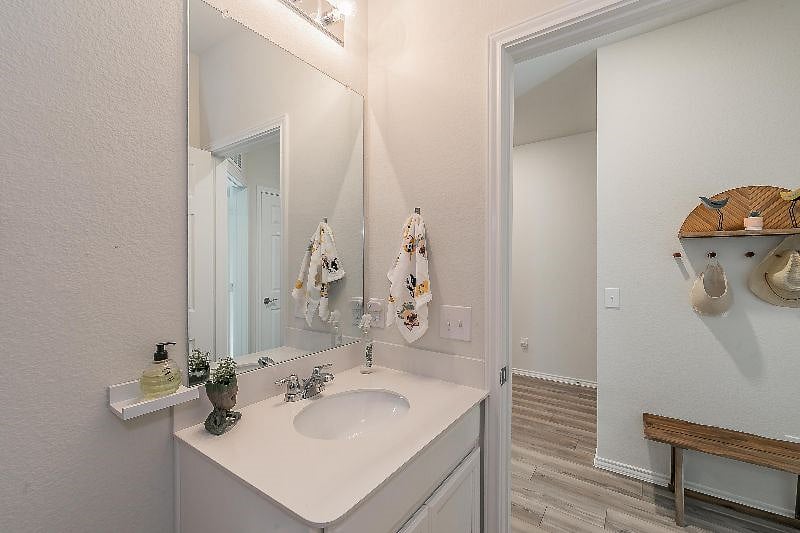 Furnished Finder property 484345_1 photo 24