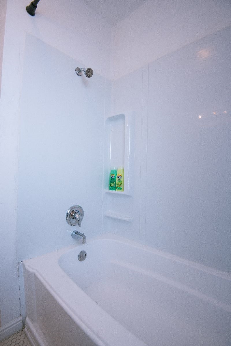 Shower & Tub Combo