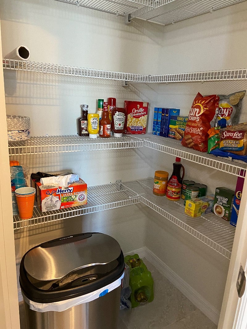 Walk in pantry