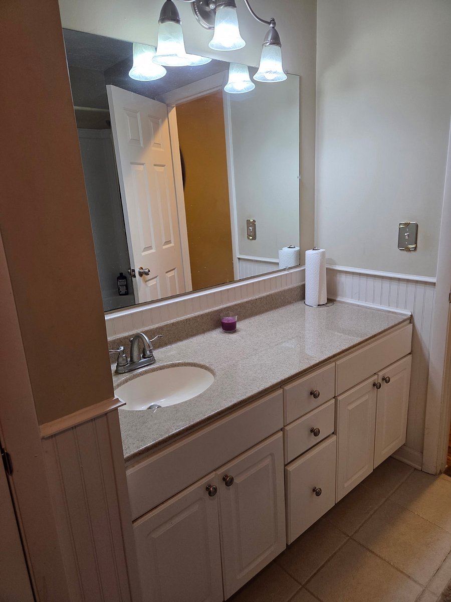 Furnished Finder property 484625_1 photo 3