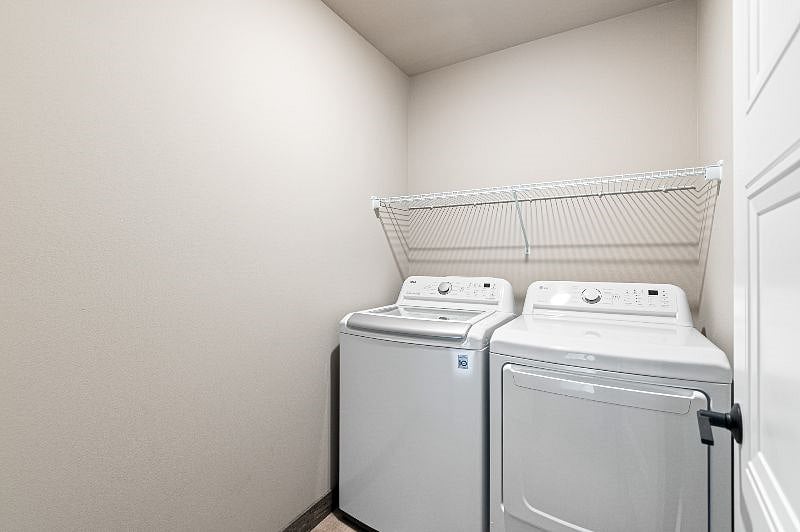 Laundry Room (shared)
