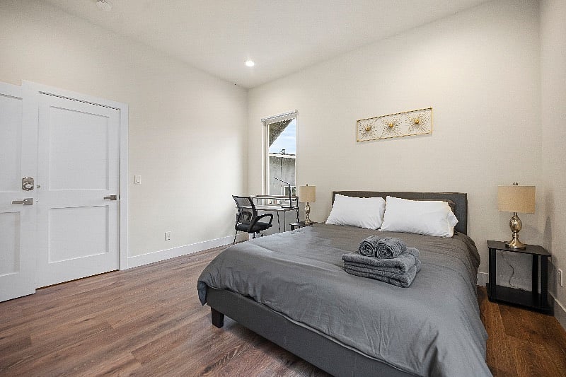 Furnished Finder property 484722_1 photo 41