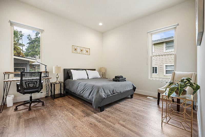 Furnished Finder property 484722_1 photo 37