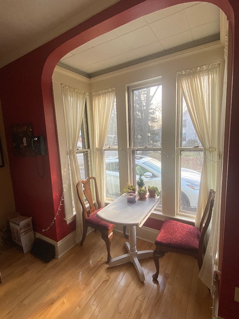 Breakfast nook in the kitchen