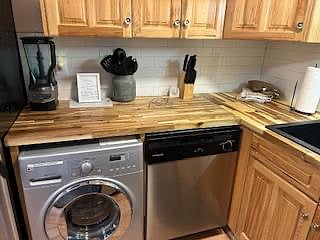 Furnished Finder property 484762_1 photo 8
