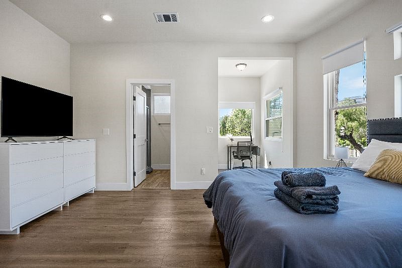 Furnished Finder property 484764_1 photo 4