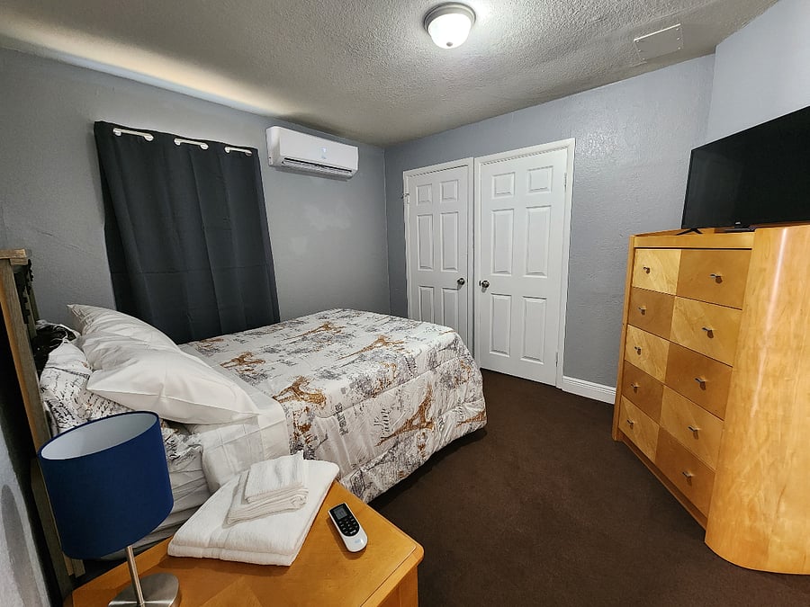 Furnished Finder property 484807_1 photo 2