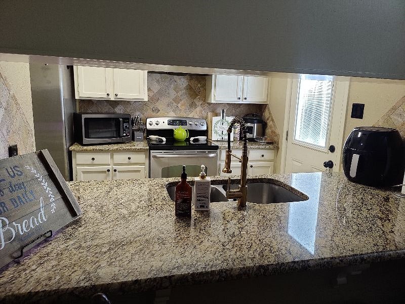 Furnished Finder property 484812_1 photo 6