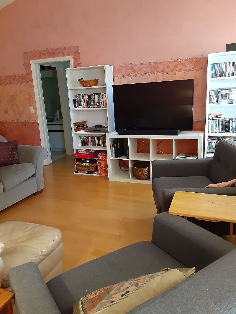 FAMILY/TV ROOM
