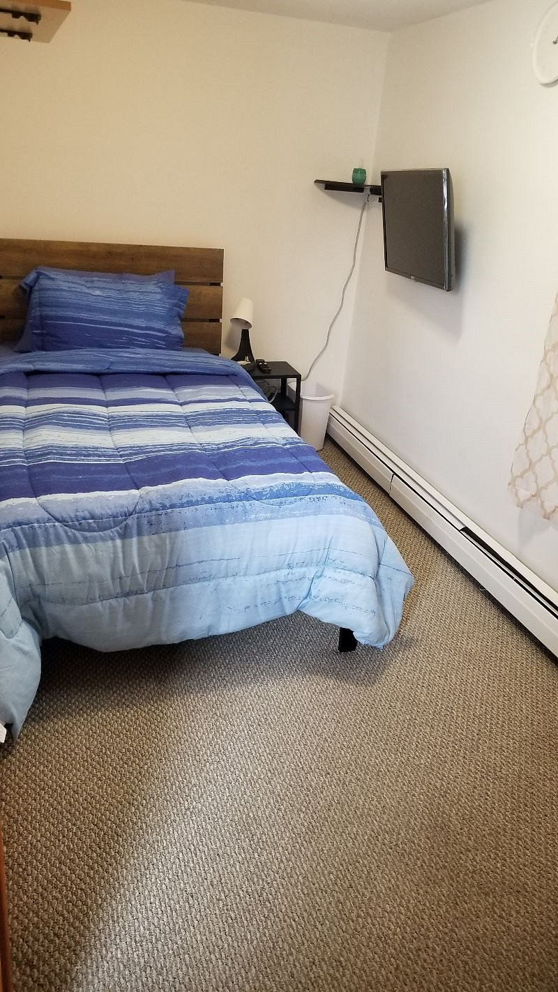 # 3 smaller room