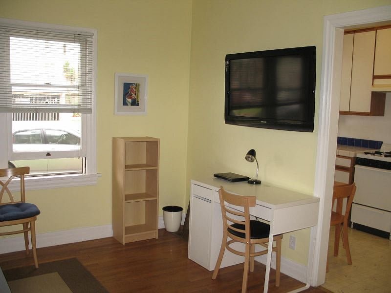 Furnished Finder property 484948_4 photo 3