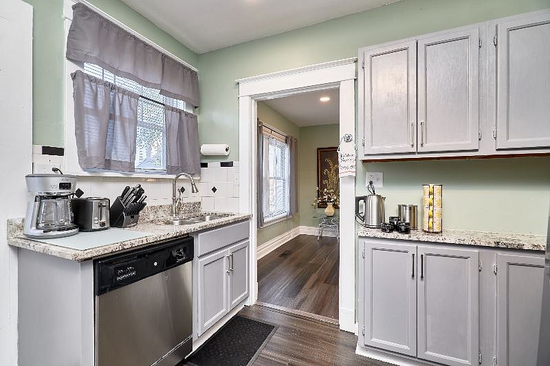 Furnished Finder property 485111_1 photo 7