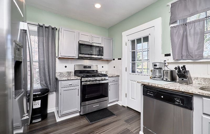 Furnished Finder property 485111_1 photo 9
