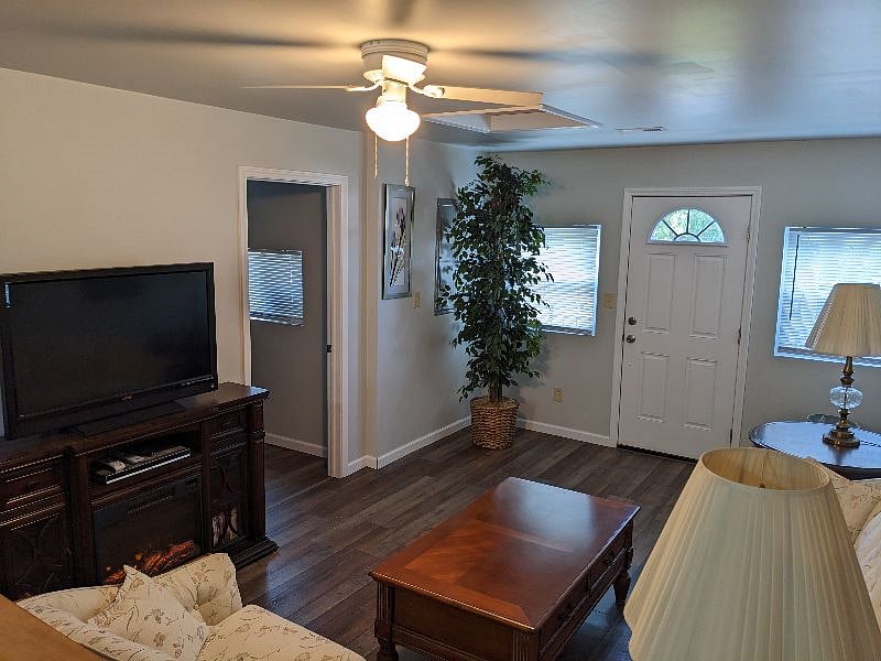 Furnished Finder property 485276_1 photo 3