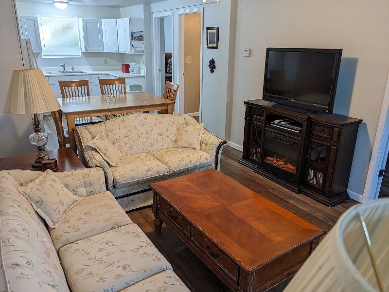 Furnished Finder property 485276_1 photo 5