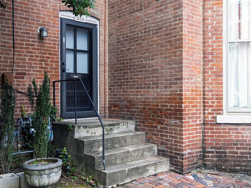 Private entry on Garvin street