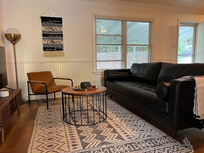 Furnished Finder property 485323_1 photo 3