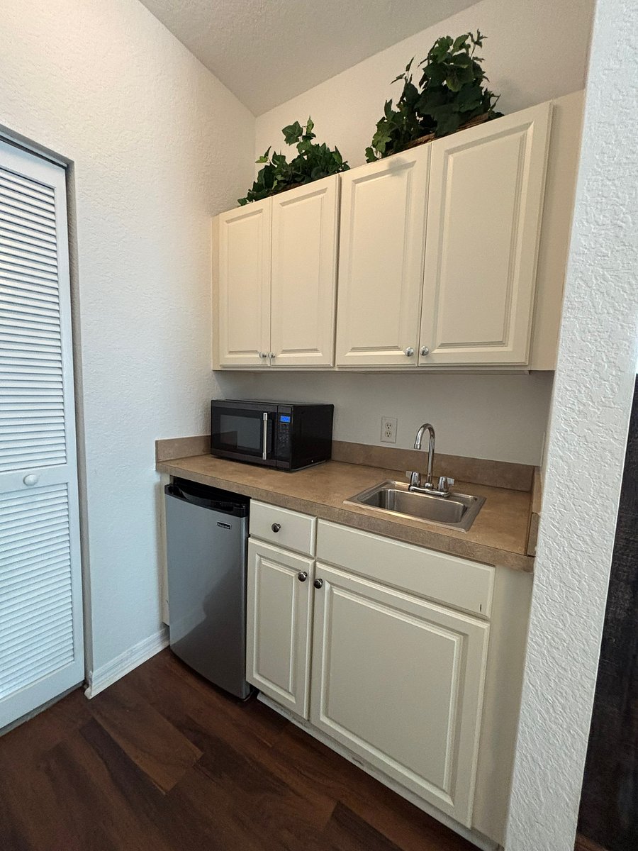 Furnished Finder property 485325_1 photo 22