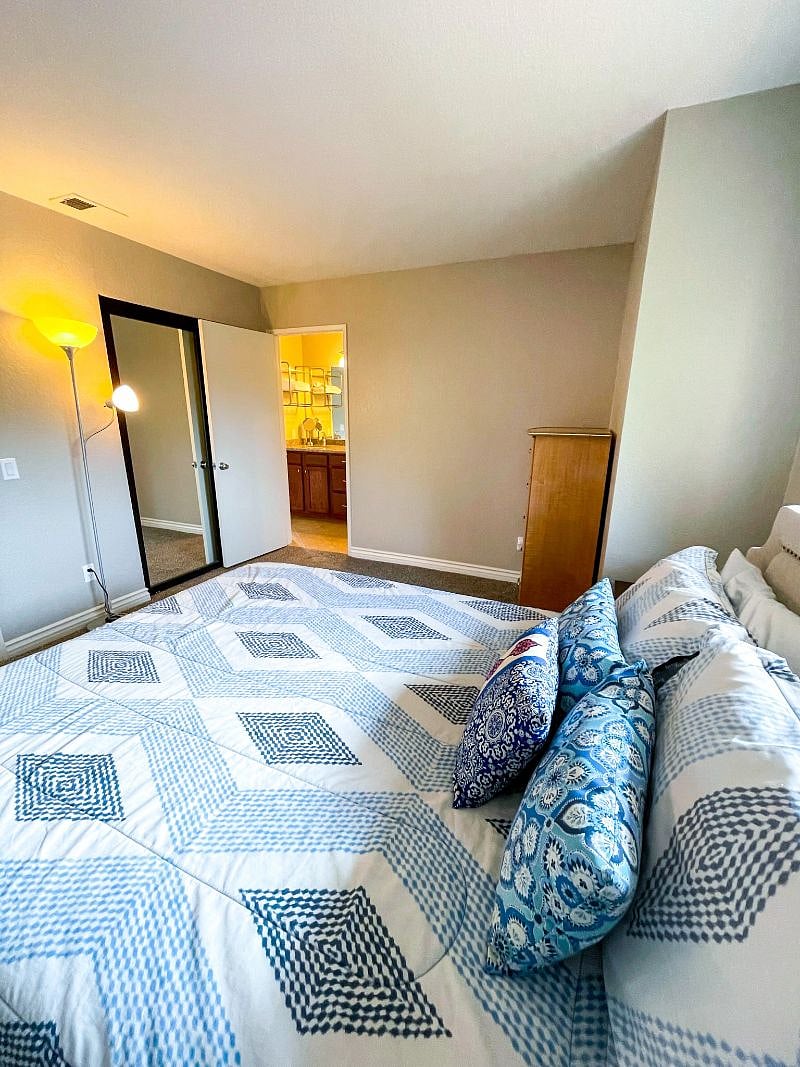 Furnished Finder property 485362_1 photo 14