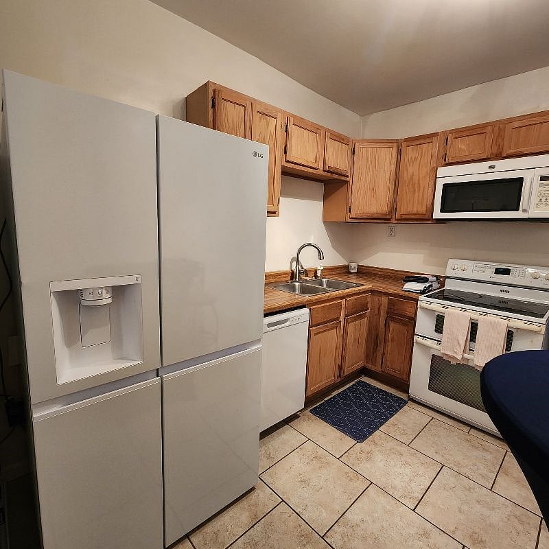 Furnished Finder property 485398_1 photo 16