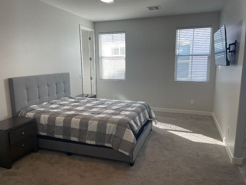 Furnished Finder property 485410_1 photo 9
