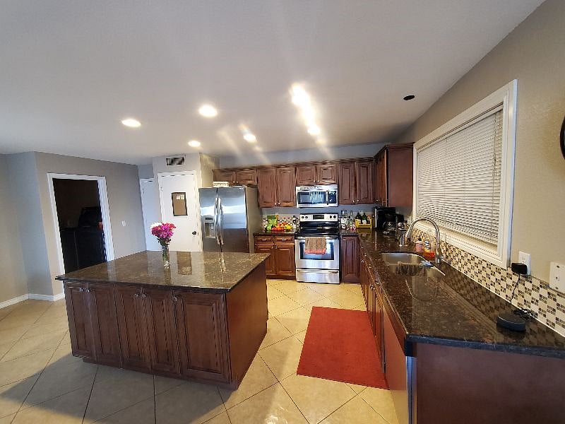 Furnished Finder property 485412_1 photo 10
