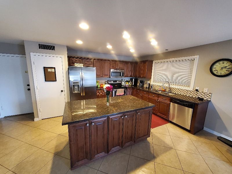 Furnished Finder property 485412_1 photo 11