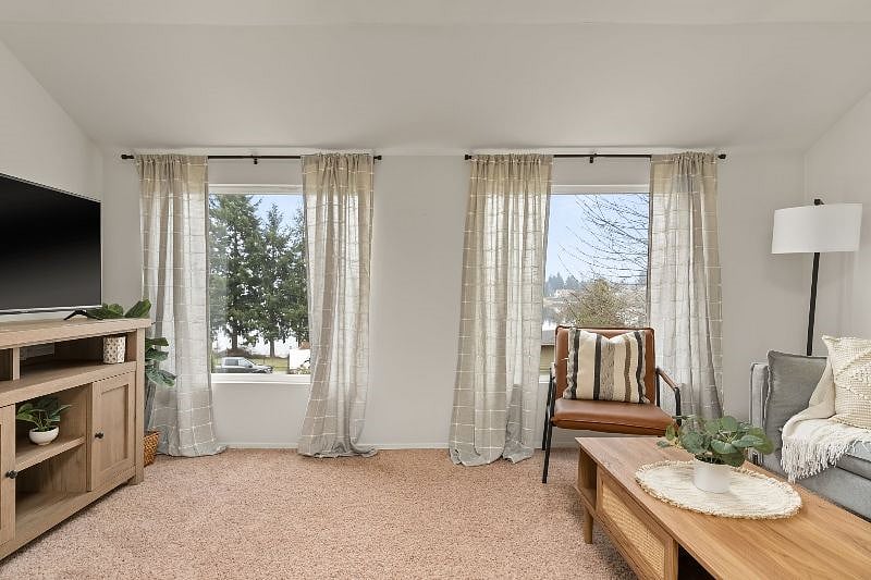 Furnished Finder property 485443_1 photo 4