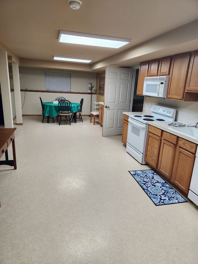 Furnished Finder property 485492_1 photo 4