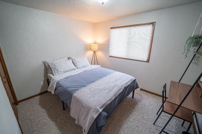 Furnished Finder property 485495_1 photo 8