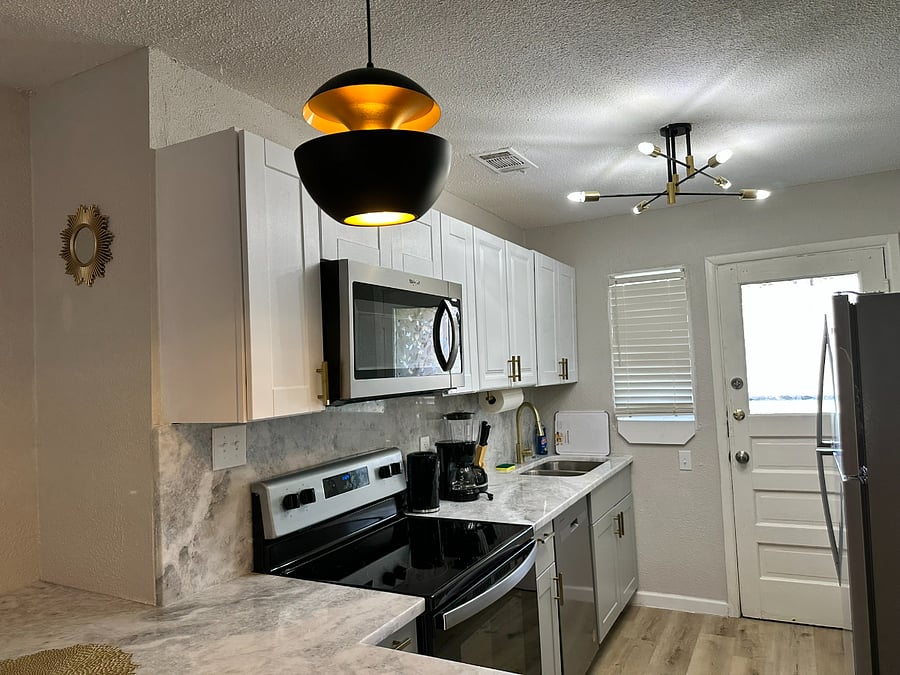 Furnished Finder property 485550_3 photo 4