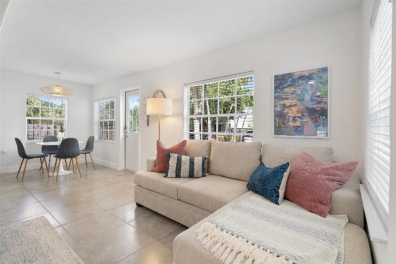 Furnished Finder property 485559_1 photo 5