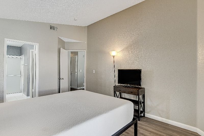 Furnished Finder property 485570_1 photo 20