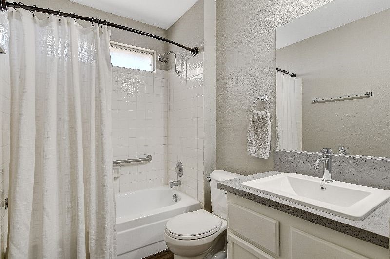 Furnished Finder property 485570_1 photo 27