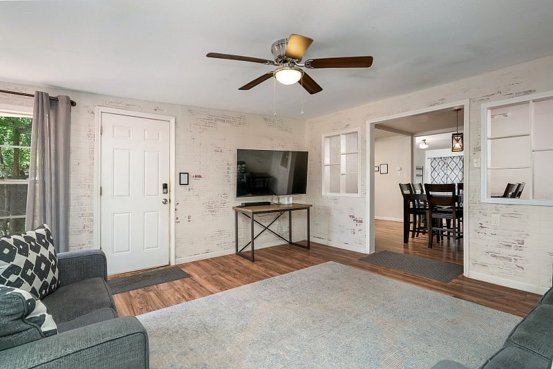Furnished Finder property 485598_1 photo 8