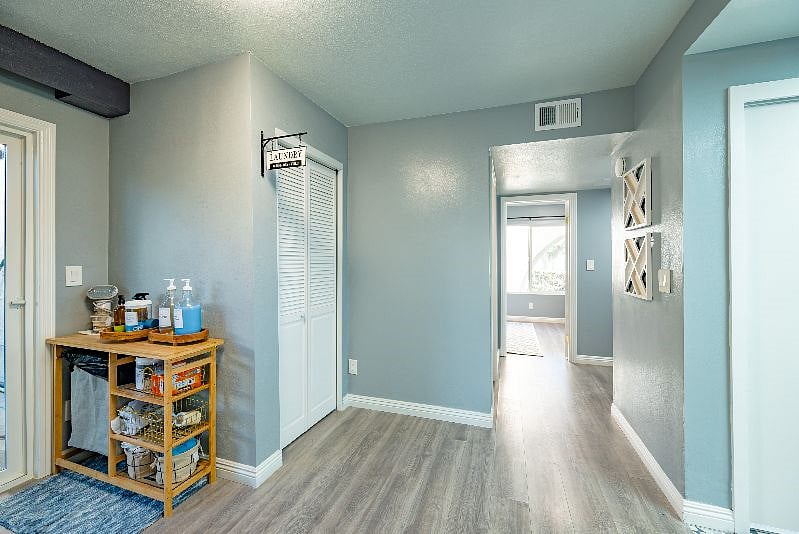 Furnished Finder property 485615_1 photo 8