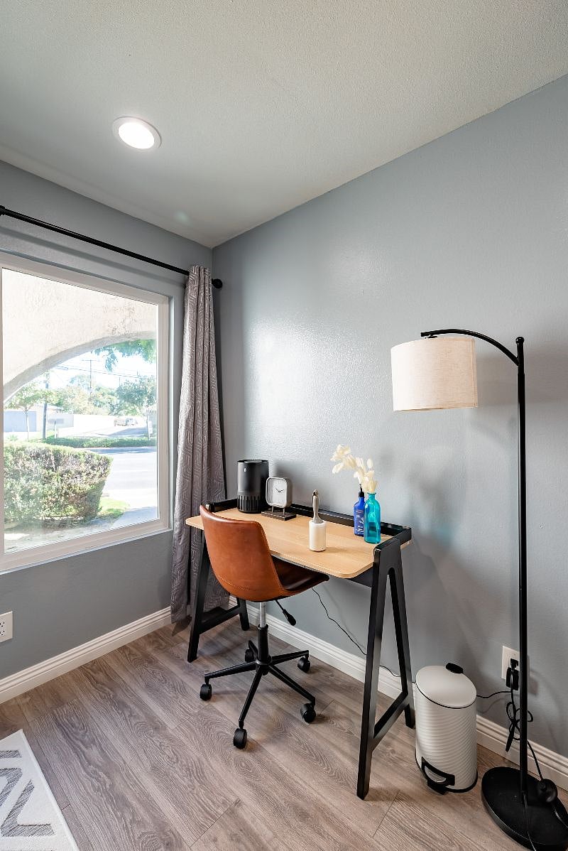 Furnished Finder property 485615_1 photo 20