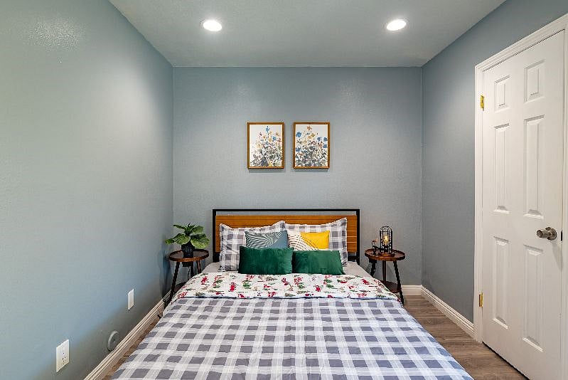 Furnished Finder property 485615_1 photo 22