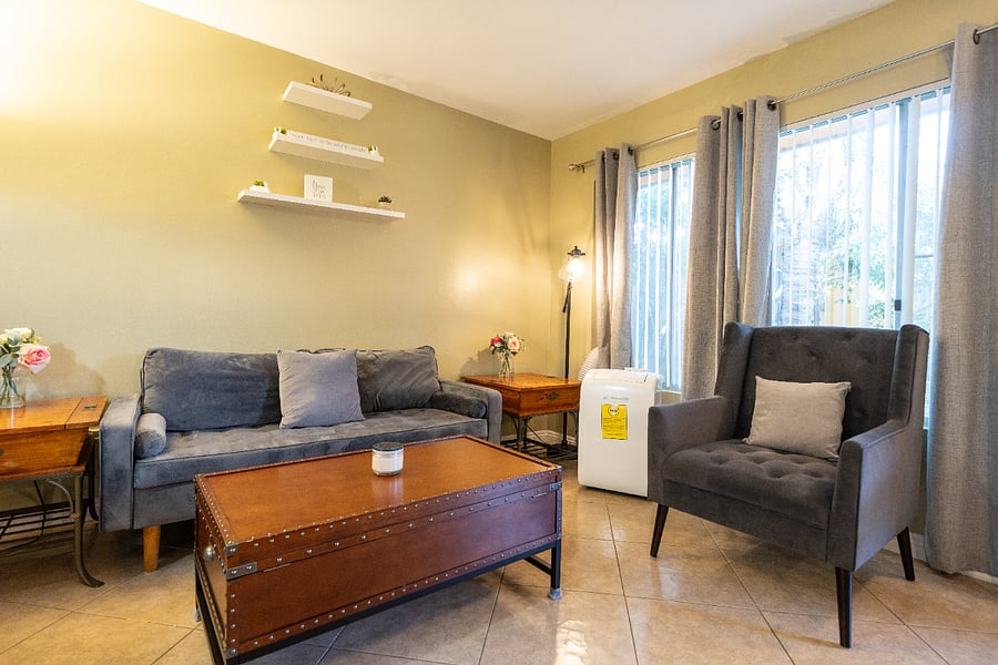 Furnished Finder property 485616_1 photo 2