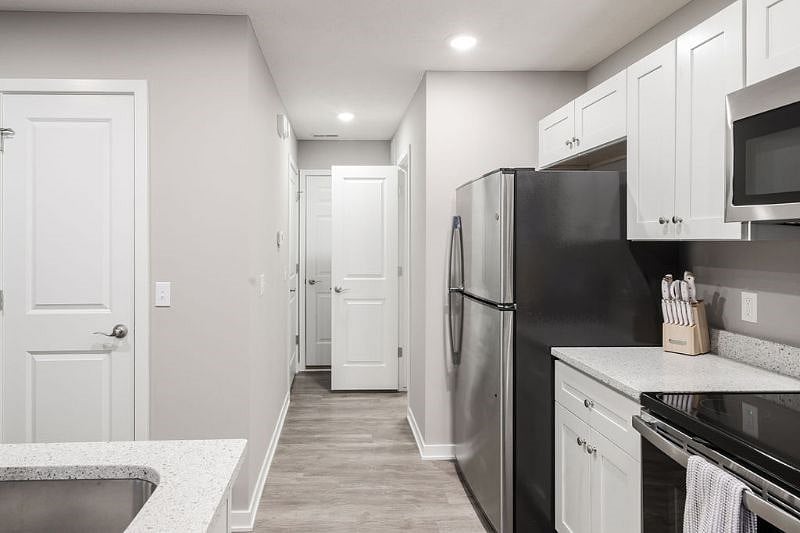 Furnished Finder property 485671_1 photo 18