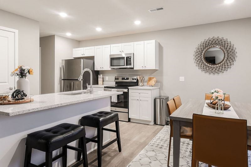 Furnished Finder property 485671_1 photo 20