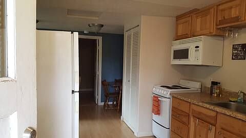 Furnished Finder property 485754_1 photo 17