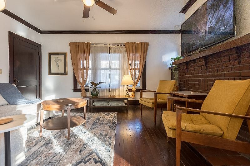 Furnished Finder property 485868_1 photo 3