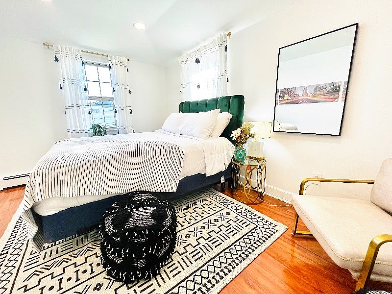 2nd bedroom