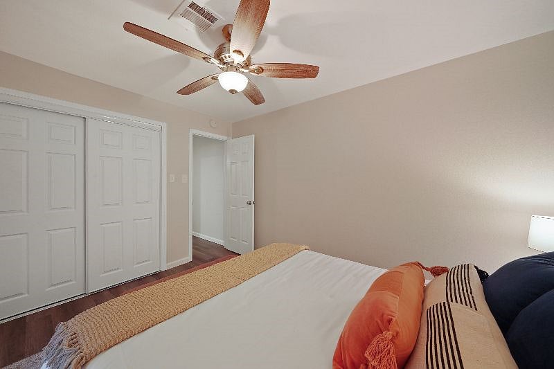 Furnished Finder property 486250_1 photo 14