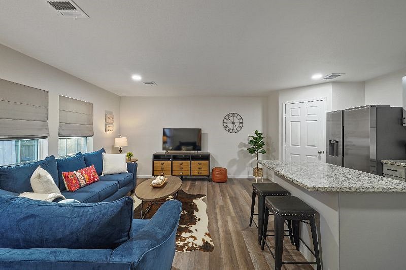 Furnished Finder property 486250_1 photo 5