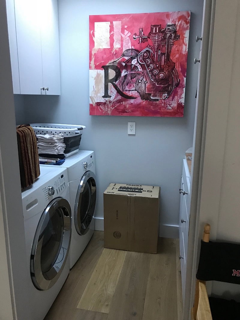 Laundry room - Full Size - upper level (off kitchen)