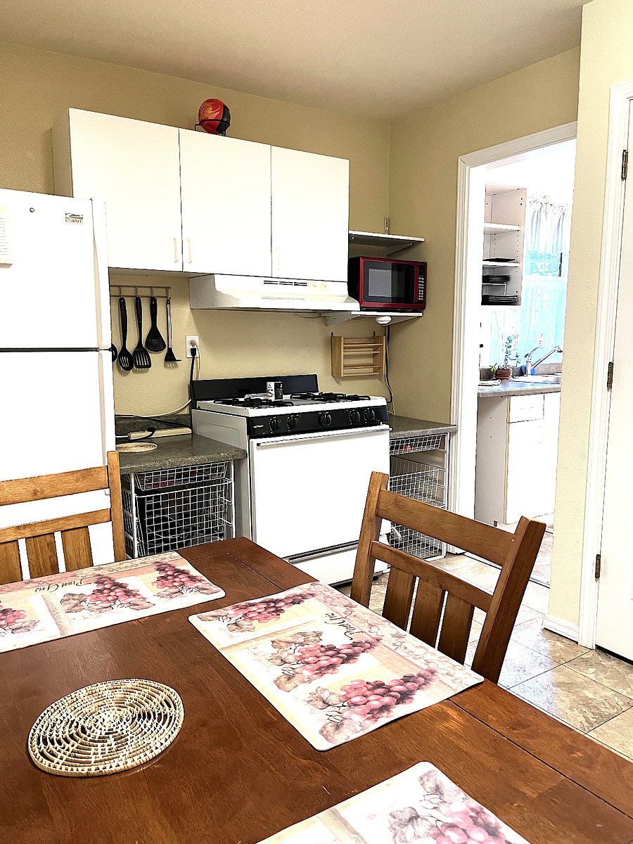 Furnished Finder property 486374_3 photo 8